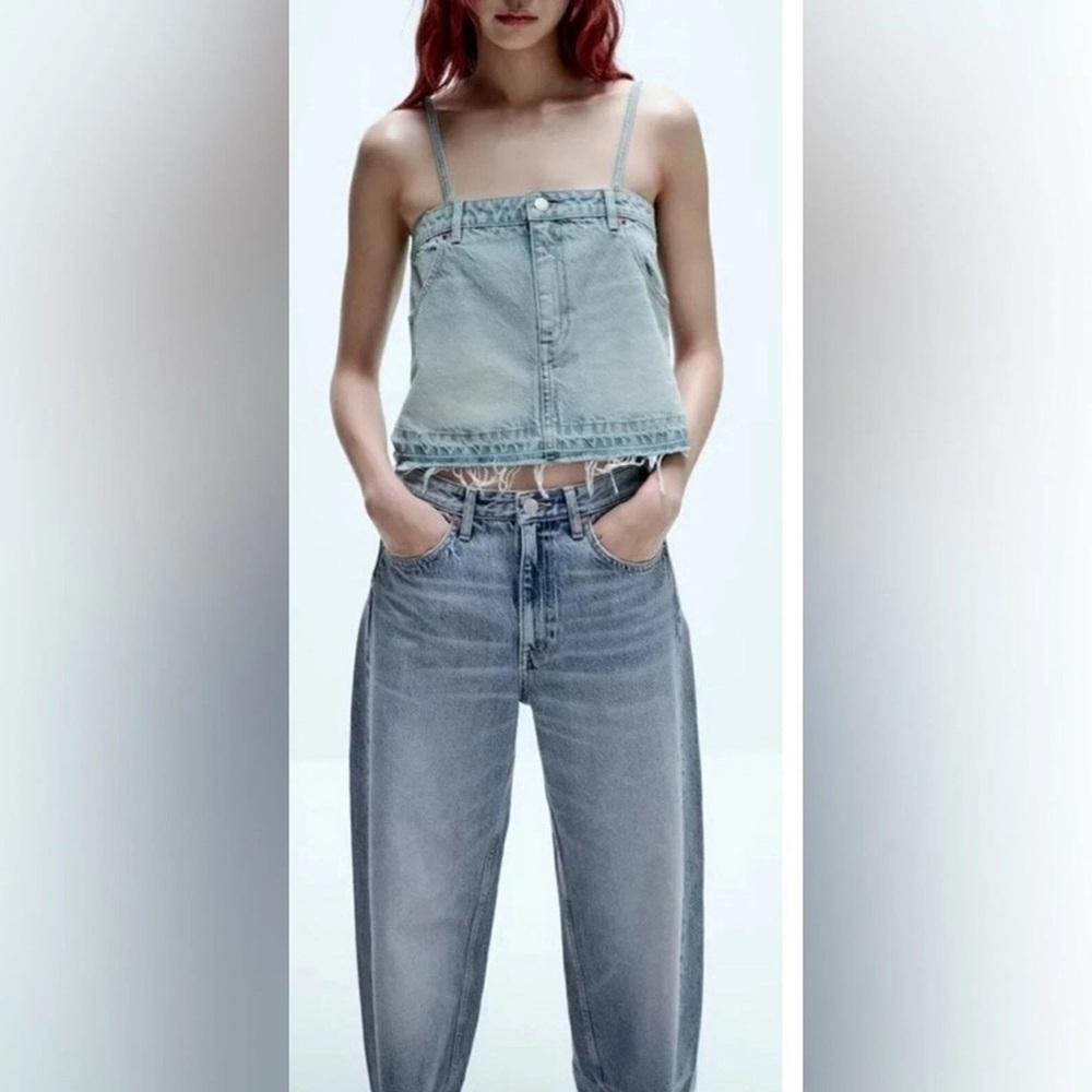 NWT Zara Reconstructed Denim Crop Top
Size XS